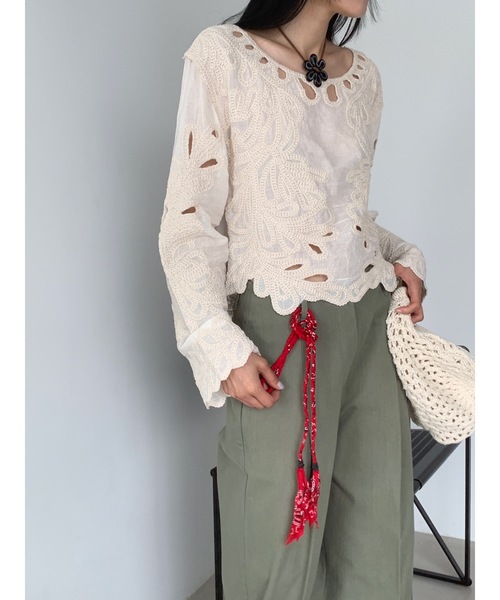 自由区 クロップド丈刺繍ブラウス 新品未使用 現行品 ▪️最終お値下げ