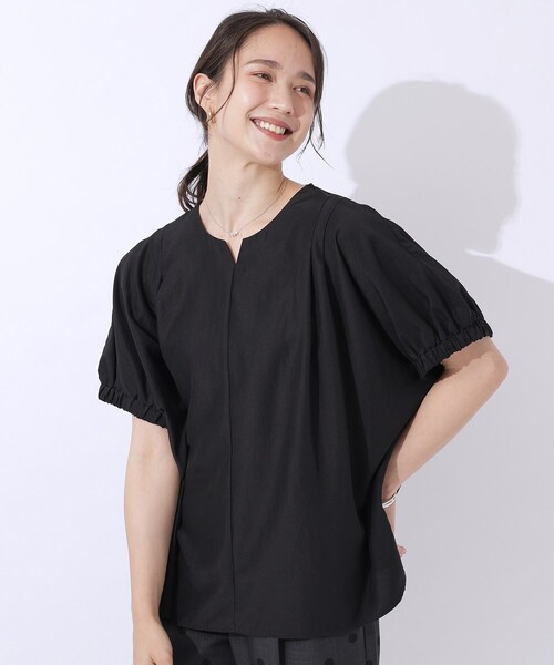 DRESKIP(ドレスキップ)の「◆【高レビュー/無理せずキレイ】女性らしさを引き立てる お袖たっぷりギャザー ドルマンブラウス(シャツ/ブラウス・レディース・ブラック/カーキ/イエロー系その他/ライトベージュ/ライトブルー・00)」の1枚目の写真