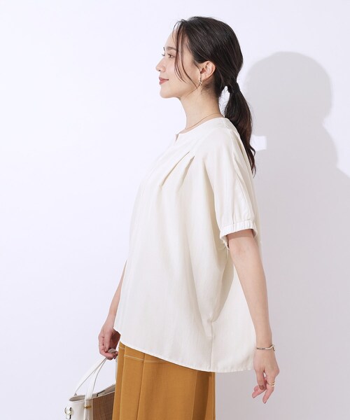 DRESKIP(ドレスキップ)の「◆【高レビュー/無理せずキレイ】女性らしさを引き立てる お袖たっぷりギャザー ドルマンブラウス(シャツ/ブラウス・レディース・ブラック/カーキ/イエロー系その他/ライトベージュ/ライトブルー・00)」の19枚目の写真