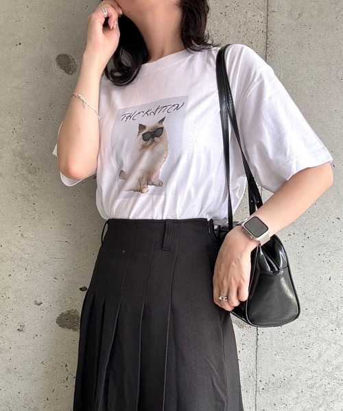 cuorequal(クオレコール)の「CATグラフィックプリント半袖Tシャツ(Tシャツ/カットソー・レディース・ホワイト・LARGE/MEDIUM)」の1枚目の写真