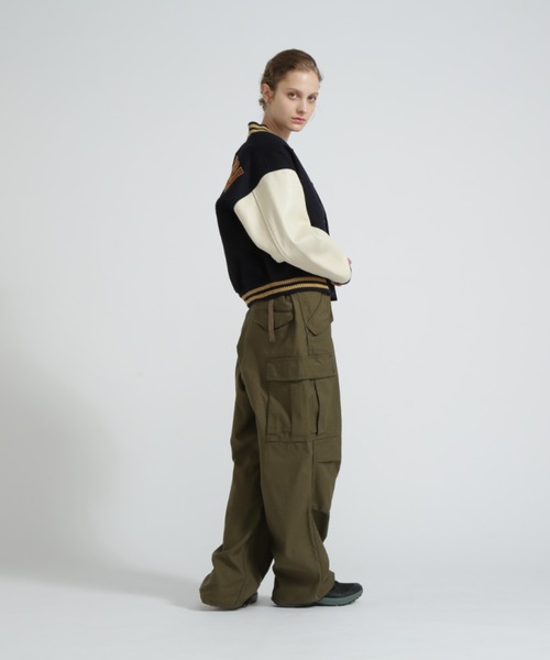 AVIREX(アヴィレックス)の「《WEB&DEPOT限定》SKOOKUM VARSITY JACKET/スクーカム ヴァーシティ ジャケット(スタジャン・メンズ・ブラック/ネイビー/ブラウン・F)」の19枚目の写真