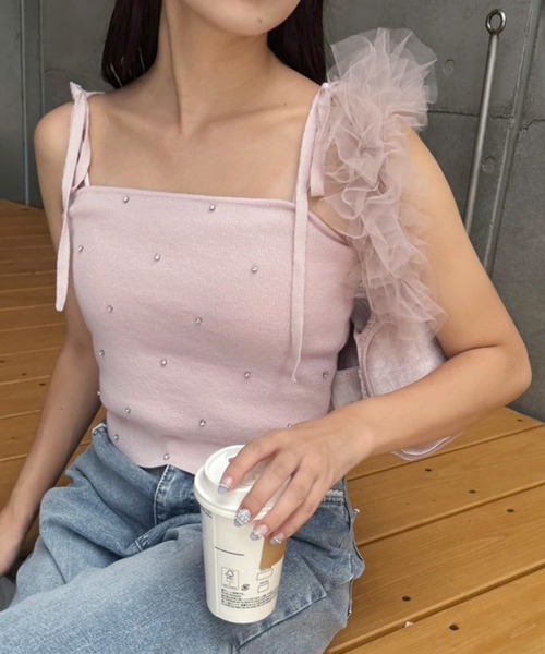 one after another NICE CLAUP（ワンアフターアナザーナイスクラップ）の「肩リボンビジューニットビスチェ【セットで着れるカーディガンあり】（キャミソール・レディース・レッド/ピンク/ブラック/アイボリー/杢グレー・FREE）」の4枚目の写真