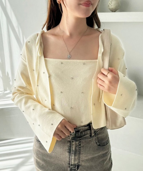 one after another NICE CLAUP（ワンアフターアナザーナイスクラップ）の「肩リボンビジューニットビスチェ【セットで着れるカーディガンあり】（キャミソール・レディース・レッド/ピンク/ブラック/アイボリー/杢グレー・FREE）」の7枚目の写真