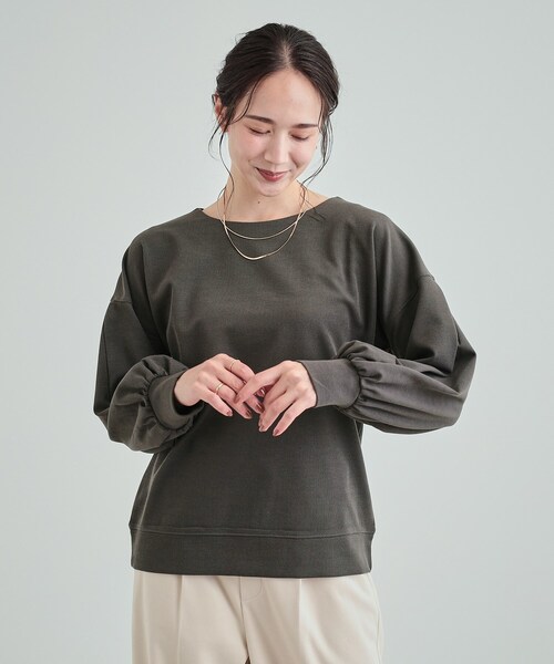 DRESKIP（ドレスキップ）の「◆【洗える】きれいめ上品な 大人のパフスリーブトップス（Tシャツ/カットソー・レディース・チャコールグレー/アイボリー系/ライトグリーン/ブラック系・02/03/04）」の5枚目の写真