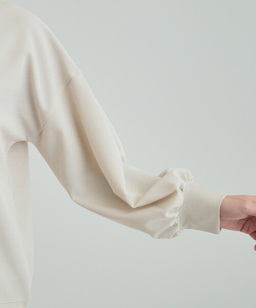 ホワイトパフスリーブトップス 大好評につき追加生産！新色登場】パフスリーブAラインブラウス