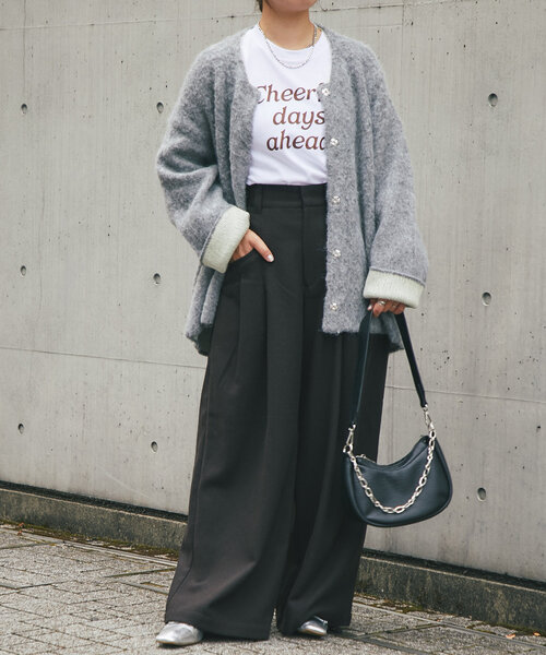 un dix cors（アンディコール）の「《柔らかい素材で軽い着心地》Wフェイス起毛ニットコート（ノーカラーコート・レディース・ブルー/グレー/ベージュ・FREE）」の9枚目の写真