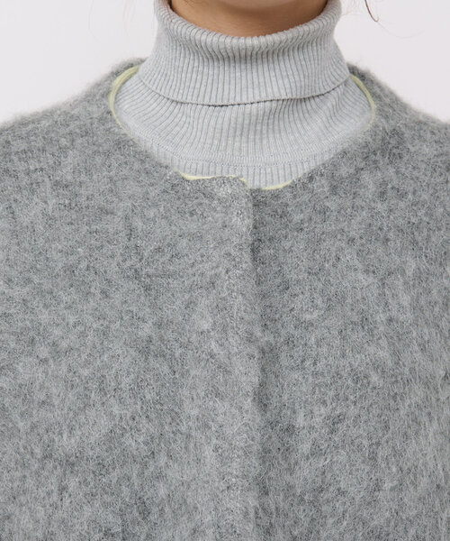 un dix cors（アンディコール）の「《柔らかい素材で軽い着心地》Wフェイス起毛ニットコート（ノーカラーコート・レディース・ブルー/グレー/ベージュ・FREE）」の16枚目の写真