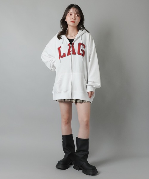 SPINNS(スピンズ)の「オーバーサイズジップパーカー LAGロゴ / カレッジロゴ(パーカー・レディース・杢グレー/ブラック/スミクロ/ネイビー/オフホワイト/オートミール/グレー系その他・ONESIZE)」の18枚目の写真