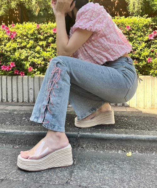 MORE self LOVE(モアセルフラブ)の「サイドレースアップデニム(デニムパンツ・レディース・ブルー・X-LARGE/LARGE/MEDIUM/SMALL)」の7枚目の写真