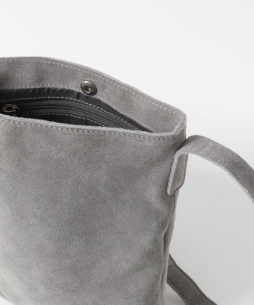 URBAN RESEARCH DOORS（アーバンリサーチドアーズ）の「スエードショルダー（ショルダーバッグ・メンズ・ブラウン/グレー/ブラック・-）」の11枚目の写真