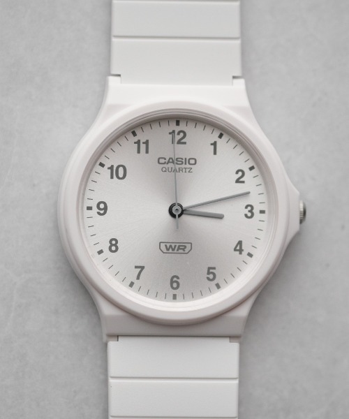 CASIO(カシオ)の「CASIO: 腕時計 スタンダード アナログ MQ24B 海外モデル(デジタル腕時計・レディース・ブラック/ストーン/シャーベット/ダークグリーン/ダークグレー・FREE)」の2枚目の写真