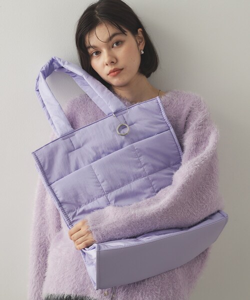 OPAQUE.CLIP（オペークドットクリップ）の「◆【10色展開/軽量/A4サイズ対応/多ポケット】大容量マチ付きトートバッグ（トートバッグ・レディース・ブラック/ベビーピンク/ライトブルー/イエロー系その他7/ライトオレンジ系1/グレー/ライトパープル/ホワイト系8/レッド系9/グリーン系その他5・00）」の6枚目の写真