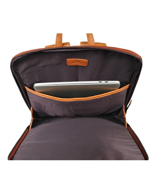 SEEKER（シーカー）の「【NOBLE】オイルレザー スクエアバックパック SKB-NB05（バックパック/リュック・メンズ・キャメル/グリーン/ブラック/ワイン/ネイビー・FREE）」の16枚目の写真