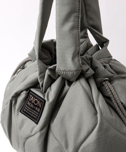 TAION（タイオン）の「【TAION/タイオン】MILITARY DOWN TOTE BAG M（トートバッグ・メンズ・チャコールグレー/ブラック/ミント/キャメル・FREE）」の12枚目の写真
