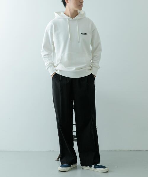 ITEMS URBANRESEARCH（アイテムズ アーバンリサーチ）の「『XLサイズあり』シリコーンワッペン スウェット プルオーバーパーカー（パーカー・メンズ・オフホワイト/ブラック/ブルー系その他・X-LARGE/MEDIUM/LARGE）」の8枚目の写真