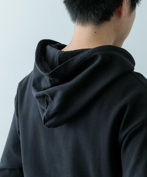 ITEMS URBANRESEARCH（アイテムズ アーバンリサーチ）の「『XLサイズあり』シリコーンワッペン スウェット プルオーバーパーカー（パーカー・メンズ・オフホワイト/ブラック/ブルー系その他・X-LARGE/MEDIUM/LARGE）」の12枚目の写真