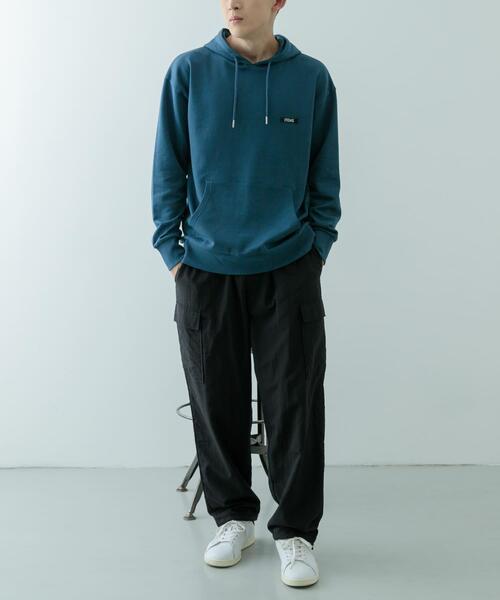 ITEMS URBANRESEARCH（アイテムズ アーバンリサーチ）の「『XLサイズあり』シリコーンワッペン スウェット プルオーバーパーカー（パーカー・メンズ・オフホワイト/ブラック/ブルー系その他・X-LARGE/MEDIUM/LARGE）」の21枚目の写真