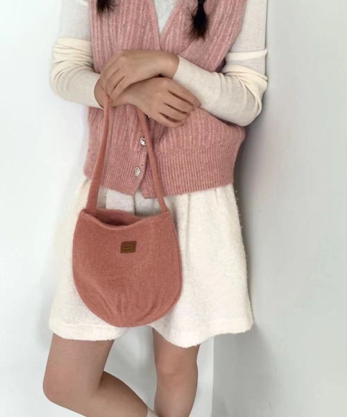 LA VORAGINE（ラ ヴォラジネ）の「ニットハンドバッグ（ハンドバッグ・レディース・ブラック/ブラウン/グレー/グリーン/アイボリー/ネイビー/ピンク/レッド・FREE）」の17枚目の写真