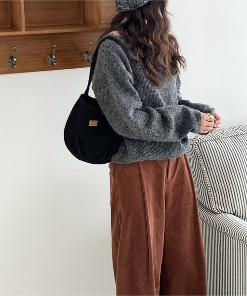 LA VORAGINE（ラ ヴォラジネ）の「ニットハンドバッグ（ハンドバッグ・レディース・ブラック/ブラウン/グレー/グリーン/アイボリー/ネイビー/ピンク/レッド・FREE）」の19枚目の写真