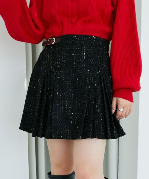 MAJESTIC LEGON（マジェスティックレゴン）の「サイドベルトプリーツミニスカパン（スカート・レディース・ベージュ/グレー系その他/ブラック系その他・MEDIUM）」の2枚目の写真