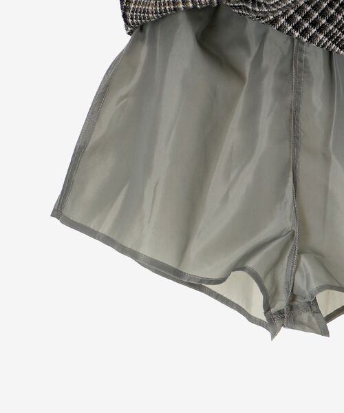 MAJESTIC LEGON（マジェスティックレゴン）の「サイドベルトプリーツミニスカパン（スカート・レディース・ベージュ/グレー系その他/ブラック系その他・MEDIUM）」の8枚目の写真