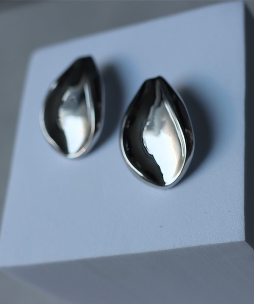 Rechic（リシック）の「【suiさんコラボ】　ボリュームドロップピアス（ピアス（両耳用）・レディース・シルバー/ゴールド・FREE）」の6枚目の写真