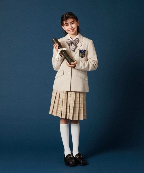 a.v.v，アーヴェヴェ　ベージュ　卒服　150 a.v.v，アーヴェヴェ ベージュ 卒服 150 a.v.v（アーヴェヴェ）の