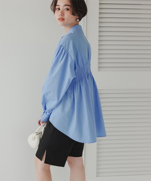 titivate(ティティベイト)の「バックシャーリングシャツ(シャツ/ブラウス・レディース・ブラック/ブルー/オフホワイト・S/M/L)」の22枚目の写真