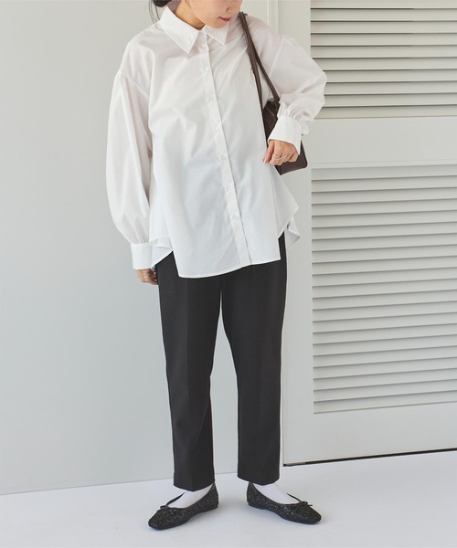 titivate(ティティベイト)の「バックシャーリングシャツ(シャツ/ブラウス・レディース・ブラック/ブルー/オフホワイト・S/M/L)」の7枚目の写真
