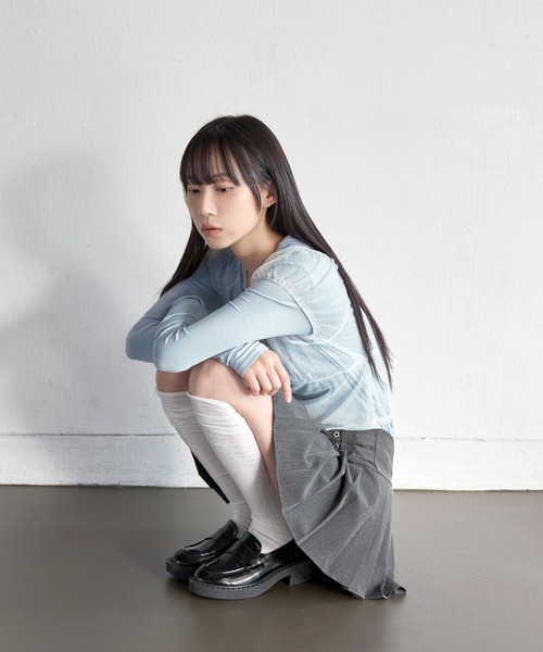 UNE MANSION(ユヌマンション)の「【S~L・3サイズ展開】【低身長・高身長】【UNE ORIGINAL】ダブルベルトローライズウエストプリーツミニスカート(スカート・レディース・グレー/ブラック/グレー系その他・SMALL/MEDIUM/LARGE)」の6枚目の写真