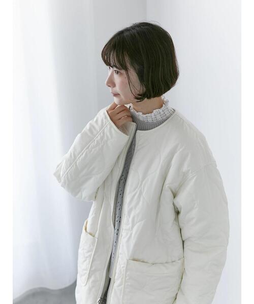 Samansa Mos2 blue（サマンサモスモスブルー）の「ボア×キルトリバーシブルコート（ブルゾン・レディース・グレー/ブラック/キナリ・F）」の5枚目の写真