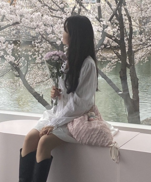 LAC-VERT（ラック・ヴェール）の「ガーリーフリルナップサック（バックパック/リュック・レディース・ピンク/アイボリー・FREE）」の8枚目の写真