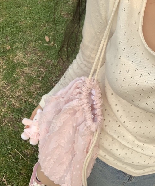 LAC-VERT（ラック・ヴェール）の「ガーリーフリルナップサック（バックパック/リュック・レディース・ピンク/アイボリー・FREE）」の10枚目の写真