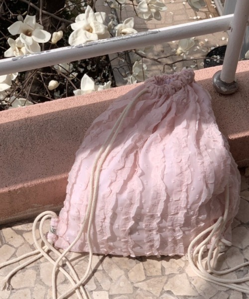 LAC-VERT（ラック・ヴェール）の「ガーリーフリルナップサック（バックパック/リュック・レディース・ピンク/アイボリー・FREE）」の11枚目の写真