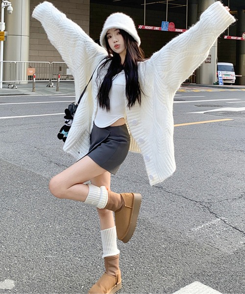 ケーブルニットルーズフィットカーディガン（カーディガン/ボレロ）｜AMAJI（アマジ）