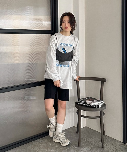 feepur by saya（フェピュールバイサヤ）の「カラーロゴフォトロンTee（Tシャツ/カットソー・レディース・ホワイト/ホワイト系その他/ライトグレー系/ライトグレー・MEDIUM）」の8枚目の写真