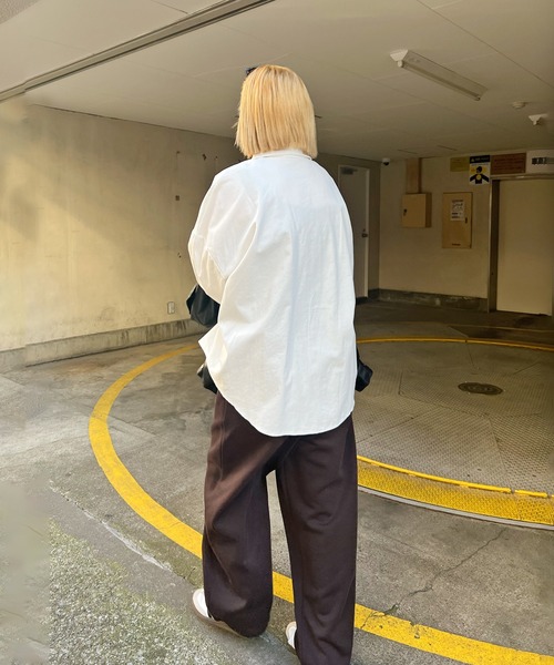 ABYS（アビス）の「ワンポイント刺繍BIGシャツ（シャツ/ブラウス・レディース・ホワイト/ブルー/ライトイエロー・MEDIUM/LARGE）」の4枚目の写真