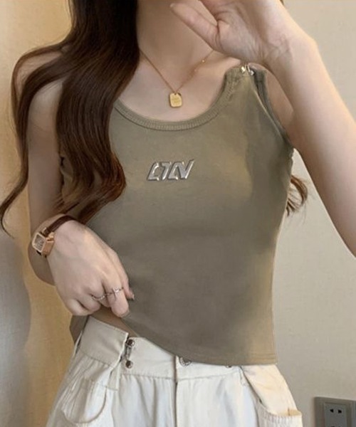 NANEA(ナネア)の「フックショルダーフロントロゴタンクトップ(タンクトップ・レディース・ベージュ/ホワイト/ブラック・LARGE/MEDIUM/SMALL)」の11枚目の写真