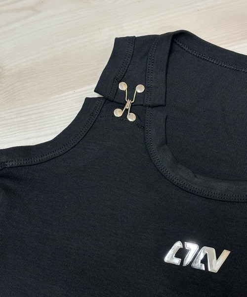 NANEA(ナネア)の「フックショルダーフロントロゴタンクトップ(タンクトップ・レディース・ベージュ/ホワイト/ブラック・LARGE/MEDIUM/SMALL)」の14枚目の写真