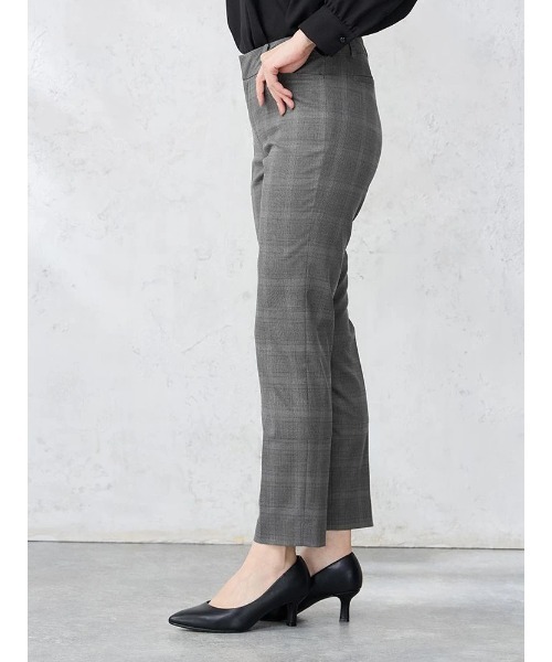 Perfect Suit FActory（パーフェクトスーツファクトリー）の「デレガントスーツ　テーパードパンツ　グレンチェック柄　グレー/ネイビー（スーツパンツ・レディース・グレー/ネイビー・11号/7号/9号/13号）」の6枚目の写真