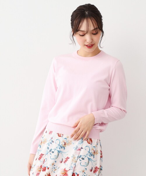 LAURA ASHLEY（ローラアシュレイ）の「【同素材アイテムあり】ソフトタッチ 無地カラーニット（ニット/セーター・レディース・ライトグレー/ピンク・38/40）」の2枚目の写真