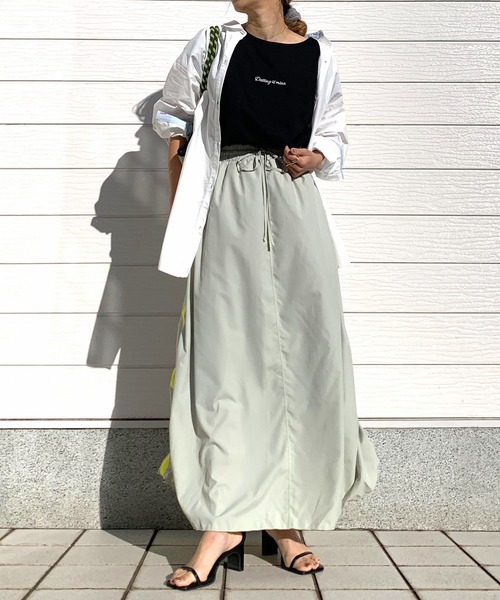 Q(キュー)の「サイドラインドロストスカート(スカート・レディース・ネイビー/オリーブ・MEDIUM)」の17枚目の写真