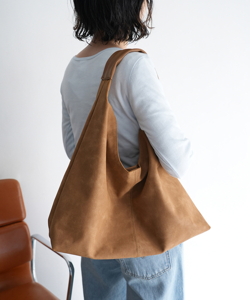 SLOBE IENA(スローブイエナ)の「《WEB限定/追加4》SLOBE トライアングルBAG(トートバッグ・レディース・ブラウン/ブラック・FREE)」の2枚目の写真