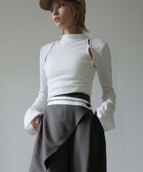 Ulysses（ユリシス）の「カットアウトハイネックカットソー（Tシャツ/カットソー・レディース・ブラック/グレー/ホワイト/キャメル・M/L）」の8枚目の写真