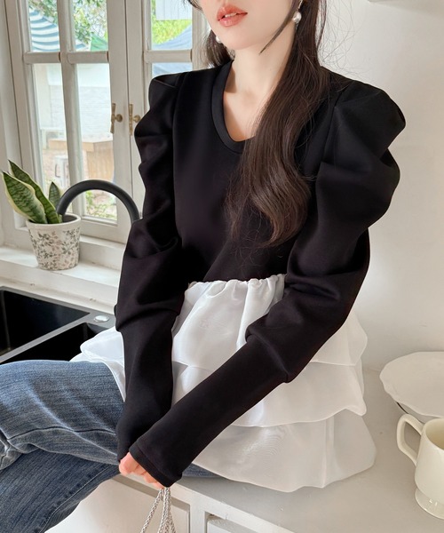 by LEGNA(バイレグナ)の「バルーンフリルドッキング長袖トップス(Tシャツ/カットソー・レディース・ブラック×ホワイト/ホワイト/グレー×ホワイト/ホワイト×ブラック・FREE)」の6枚目の写真