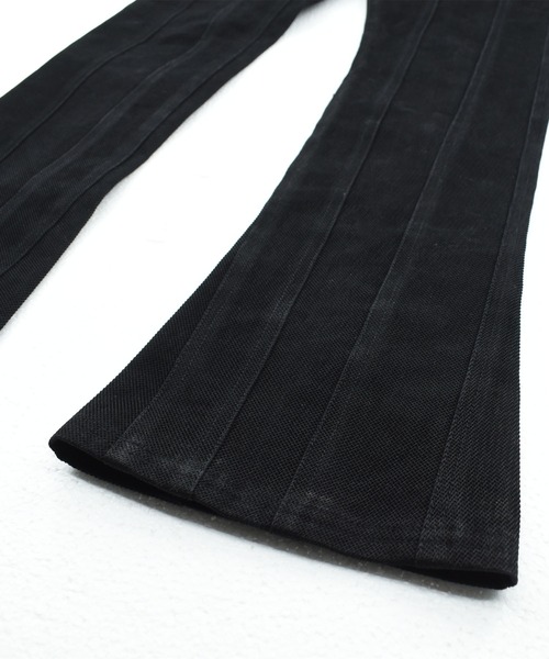 blackmeans(ブラックミーンズ)の「blackmeans LABORATORY R別注 “Dot Pattern” フレアパンツ(デニムパンツ・メンズ・ブラック・3)」の6枚目の写真