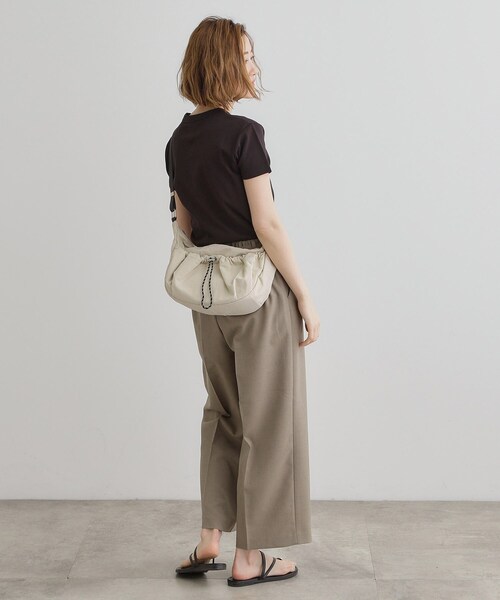 grove（グローブ）の「ドロストポケットナイロンショルダー（ショルダーバッグ・レディース・ライトベージュ/ダークグレー/ブラック/ライトグリーン・00）」の10枚目の写真