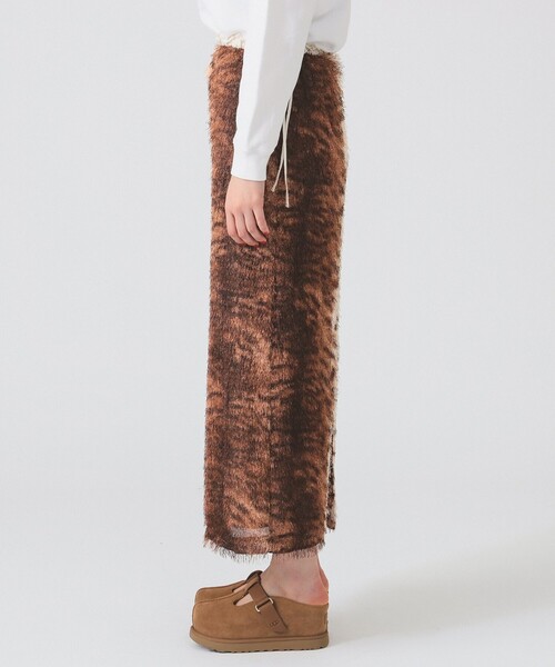 Ray BEAMS（レイビームス）の「フリンジ ファー タイトスカート（スカート・レディース・ブラック/ダークブラウン・ONE SIZE）」の18枚目の写真