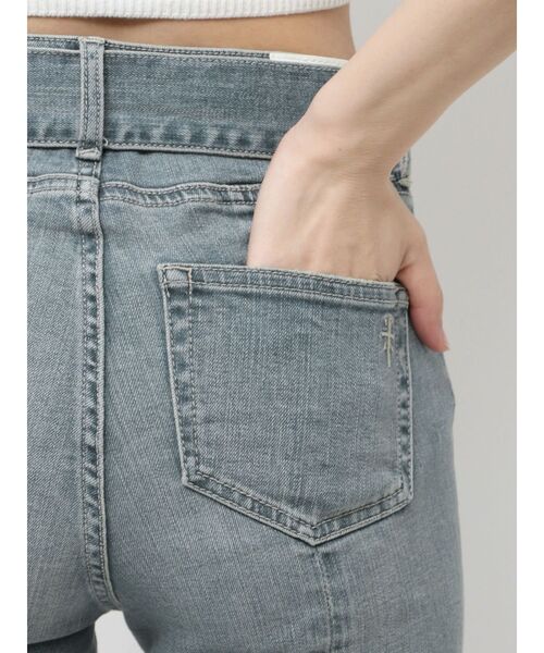 GYDA（ジェイダ）の「ハイウエストBACKレースアップフレアデニムパンツ（デニムパンツ・レディース・ブラック/ライトブルー・X-SMALL/SMALL/MEDIUM）」の13枚目の写真