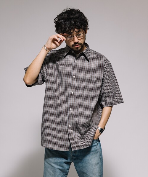 FREAK'S STORE(フリークスストア)の「タイプライター レギュラーカラー ショートスリーブ チェックシャツ/リラックスフィット(シャツ/ブラウス・メンズ・ブラウン/ベージュ/ブラック・LARGE/MEDIUM/SMALL)」の9枚目の写真
